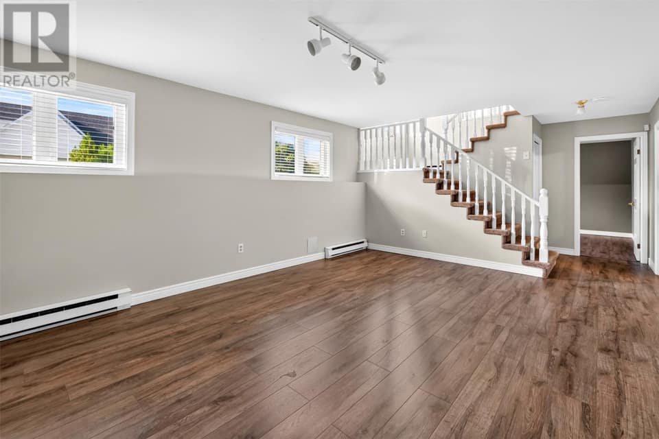 81 Paddy Dobbin Drive, photo 32 of 39