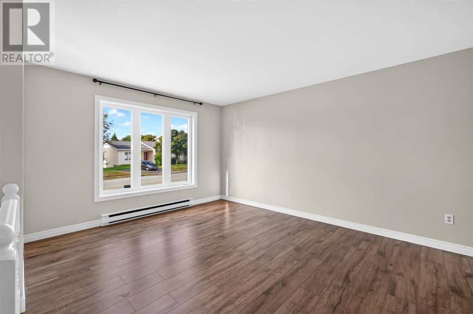 81 Paddy Dobbin Drive, photo 9 of 39