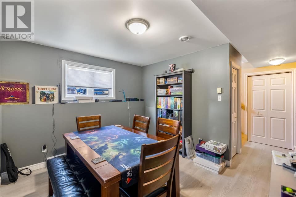 100 Canterbury Drive, photo 25 of 35
