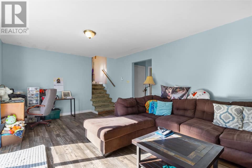 49 Gosses Road, photo 12 of 33