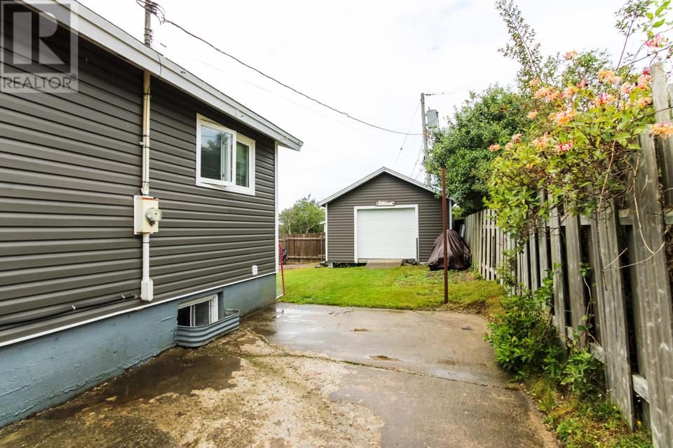 38 Keith Drive, photo 27 of 34