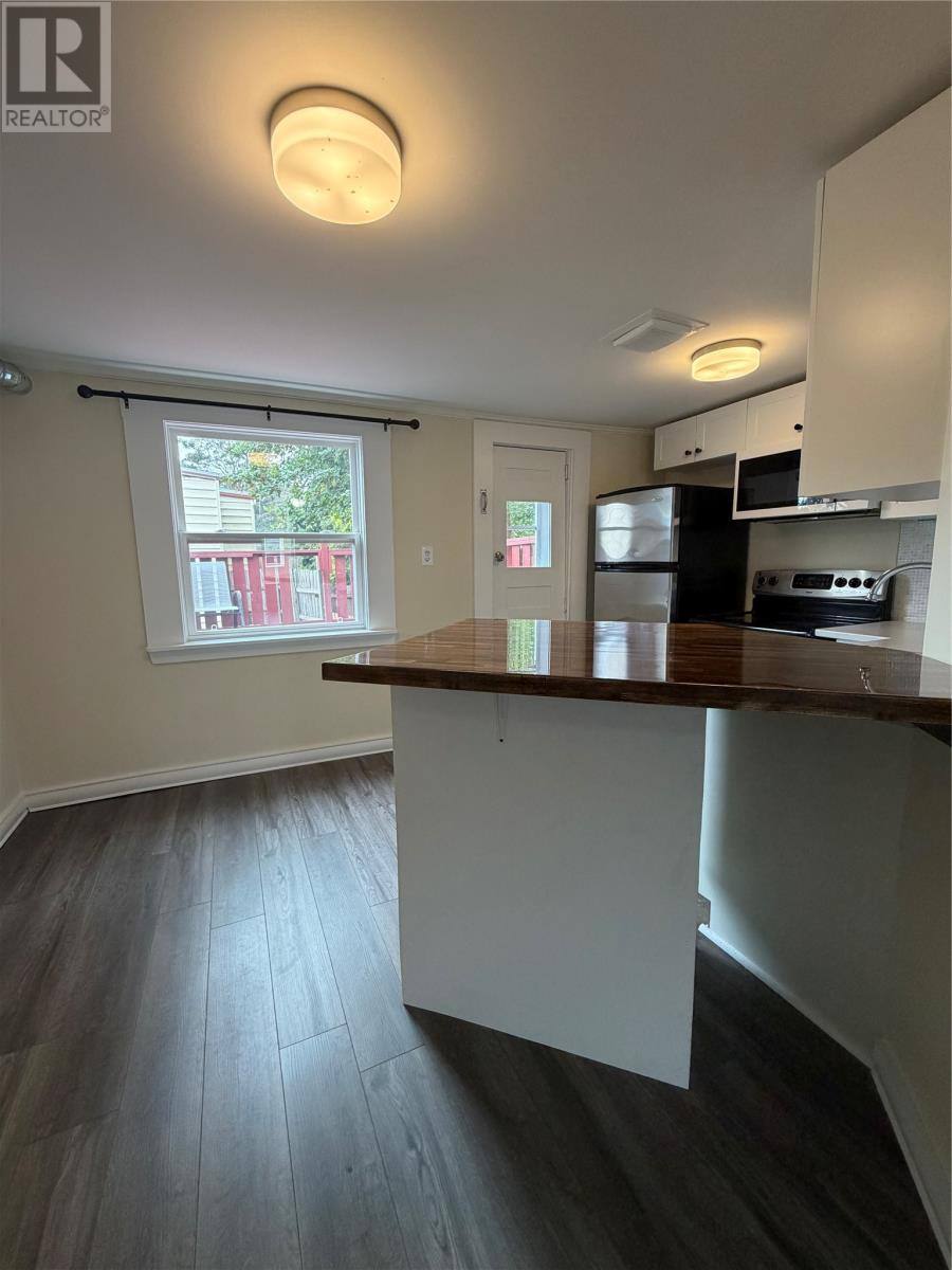 15 Colonial Street, photo 11 of 36