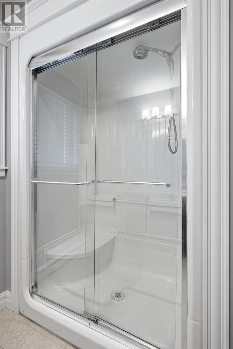 15 Aldergrove Place, photo 17 of 39
