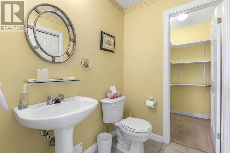 26 Spruce Hill Place, photo 19 of 38