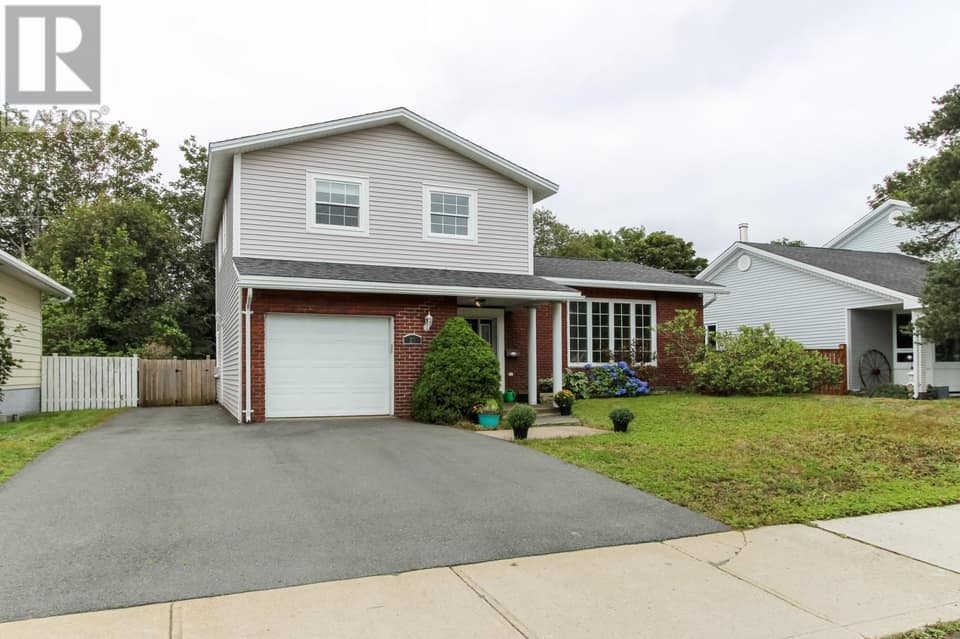 23 Cambridge Avenue, photo 1 of 46
