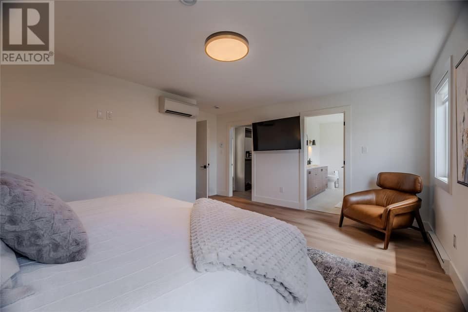 214 Cheeseman Drive, photo 23 of 28