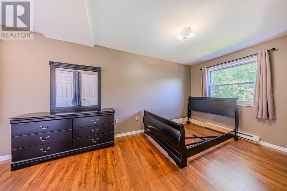 14 Beaverbrook Drive, photo 18 of 37