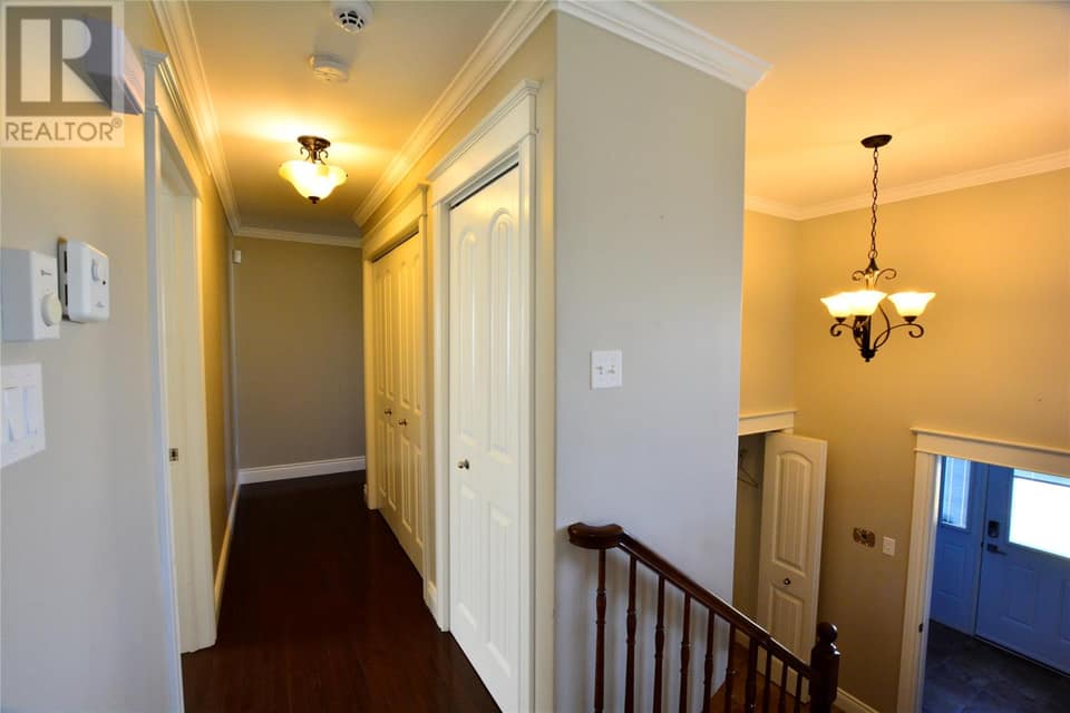 11 Logan Street, photo 17 of 39