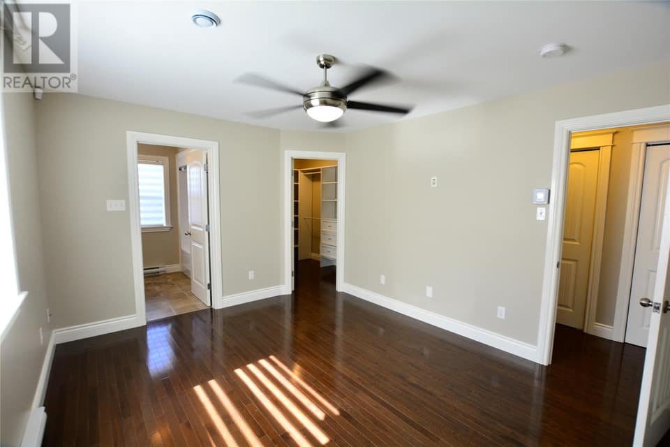 11 Logan Street, photo 18 of 39