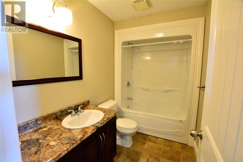 11 Logan Street, photo 21 of 39