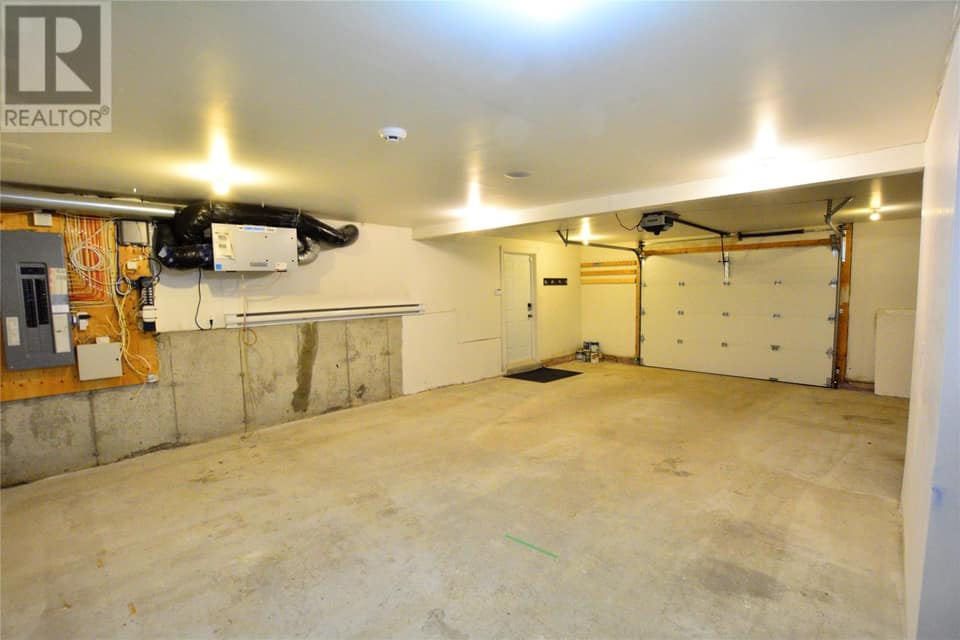 11 Logan Street, photo 38 of 39