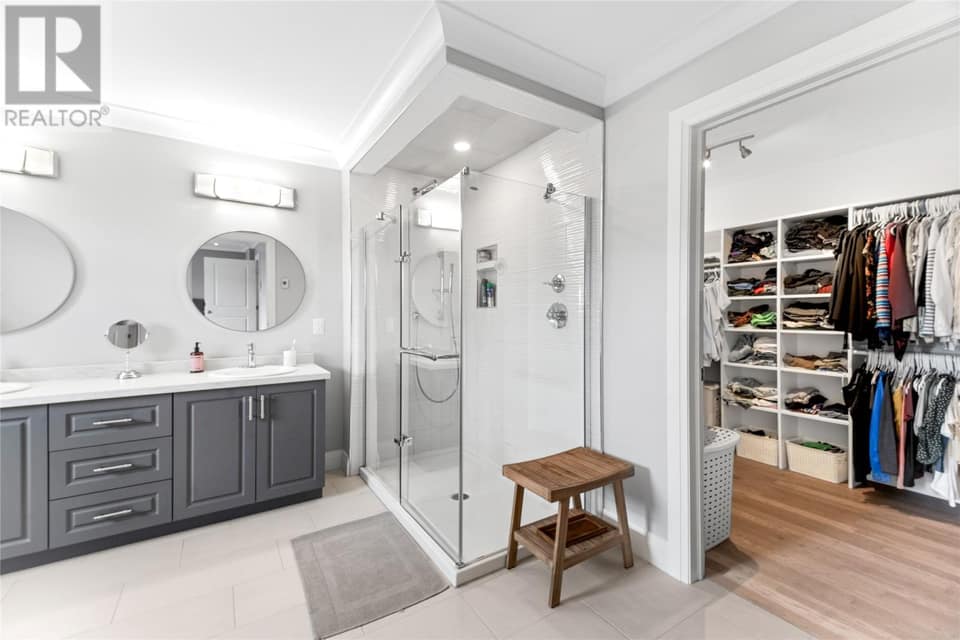 64 Galway Boulevard, photo 13 of 32