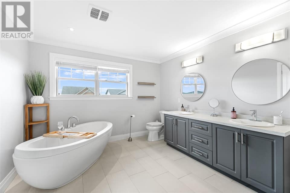 64 Galway Boulevard, photo 15 of 32