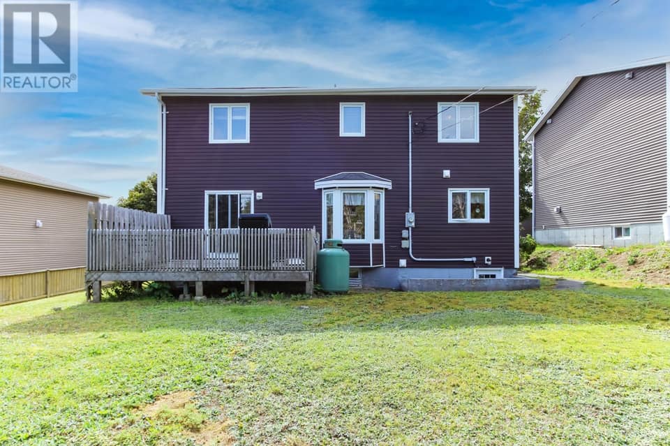 32 Halley Drive, photo 44 of 46
