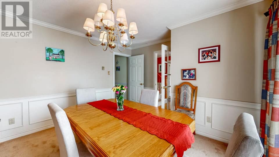 32 Halley Drive, photo 8 of 46
