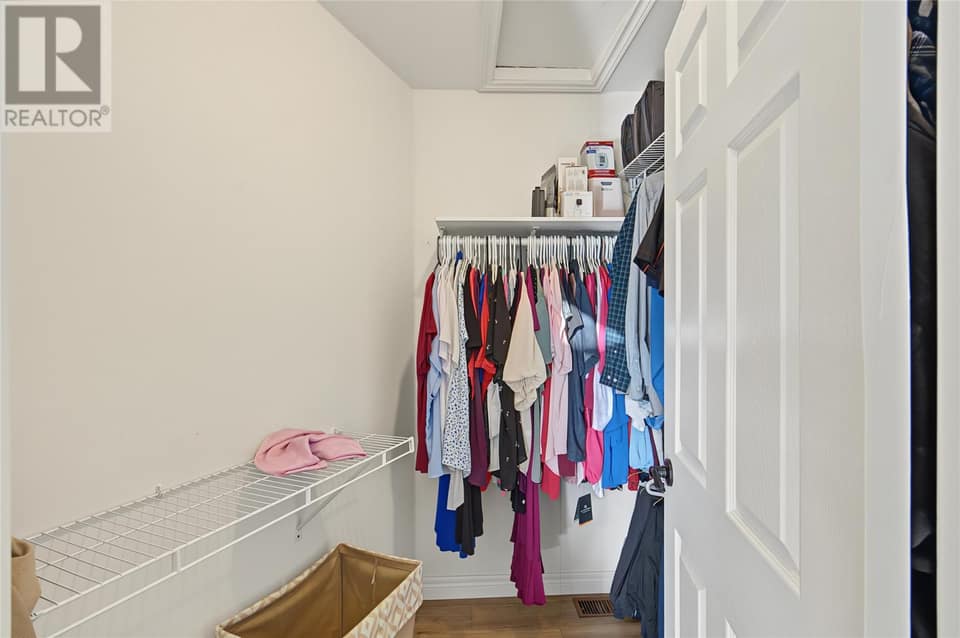 147 Monument Road, photo 28 of 50