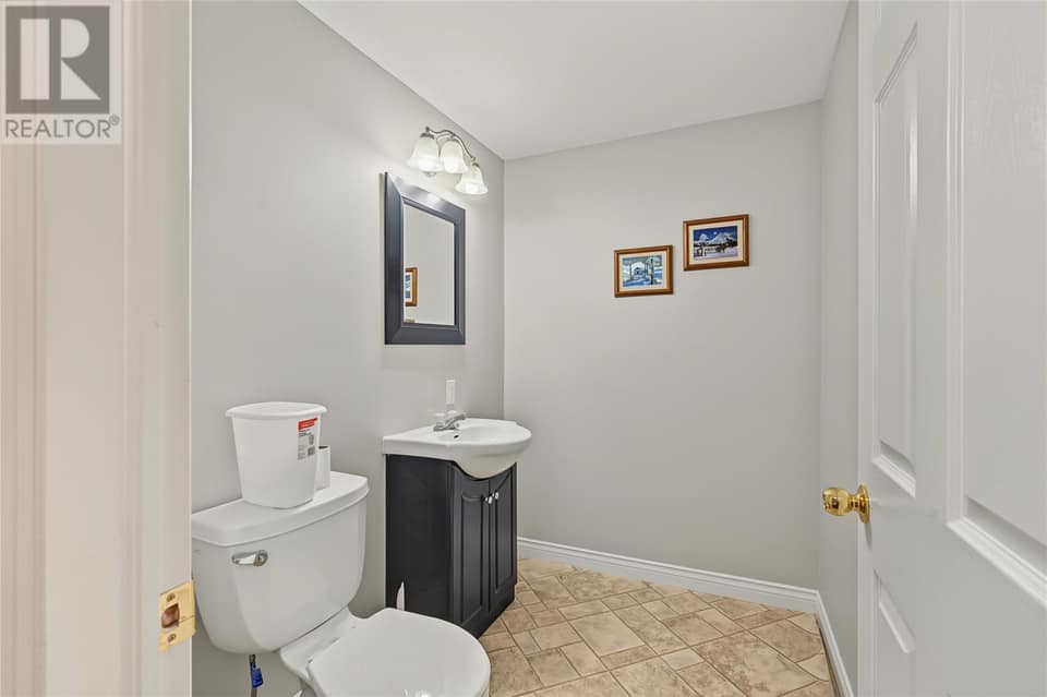 147 Monument Road, photo 34 of 50