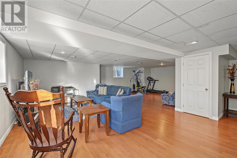 147 Monument Road, photo 40 of 50