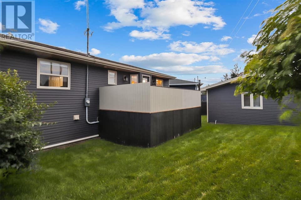 49 Sapphire Crescent, photo 26 of 26