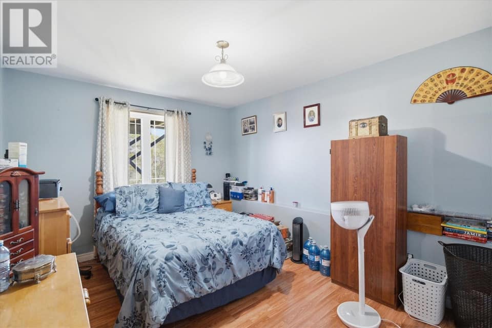 134 St. Thomas Line, photo 11 of 30