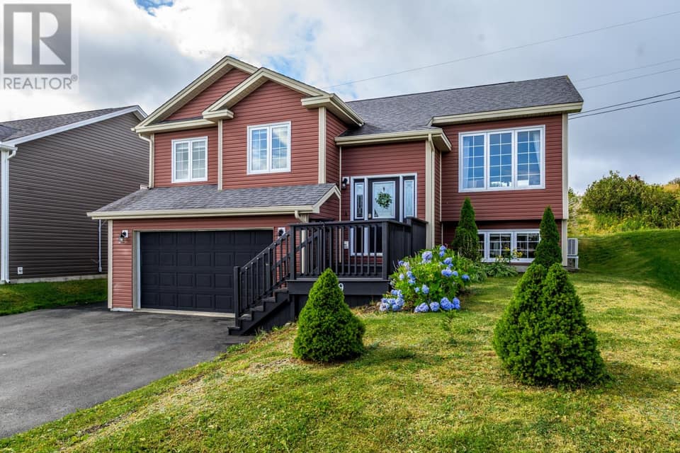 69 Magee Drive, photo 3 of 48
