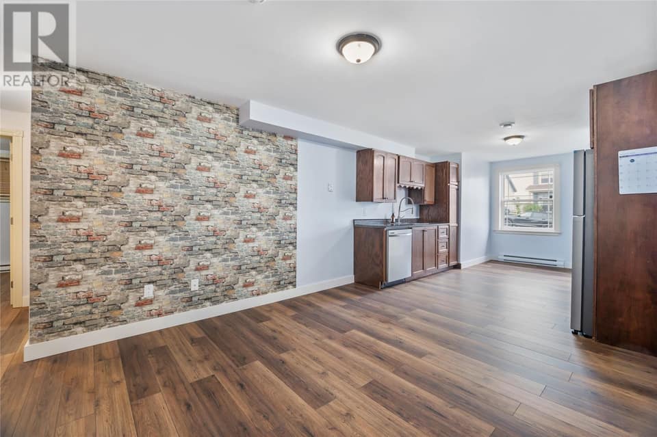 15 Hartland Avenue, photo 19 of 30