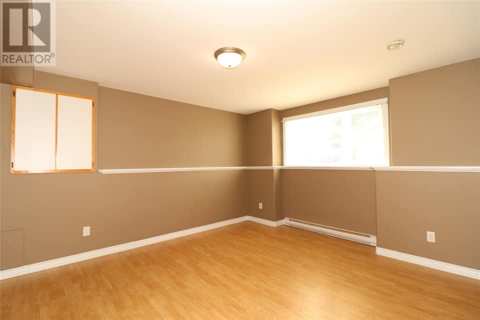 21 Palmerston Drive, photo 13 of 27