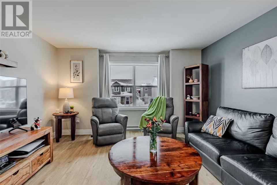 16 Foxglove Street, photo 7 of 26