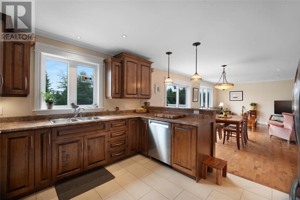 37 Cypress Street, photo 9 of 40