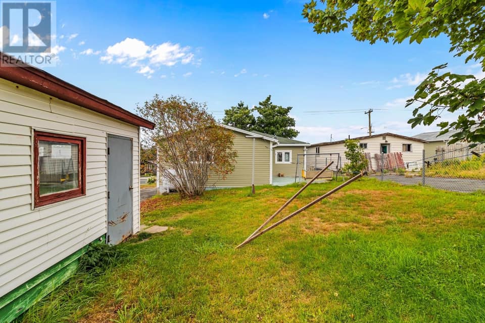 464 Empire Avenue, photo 19 of 22