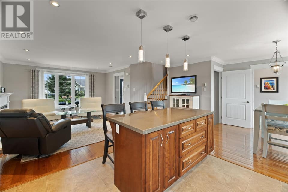 18 Lodge Road, photo 6 of 34