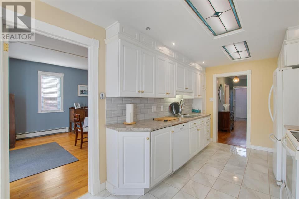 148 Portugal Cove Road, photo 12 of 43