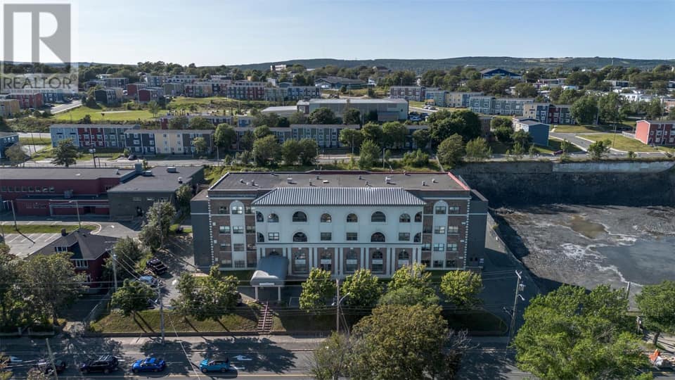 130 Lemarchant Road Unit#302, photo 2 of 36
