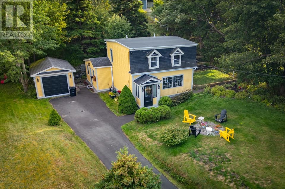 184 Forest Road, photo 3 of 27