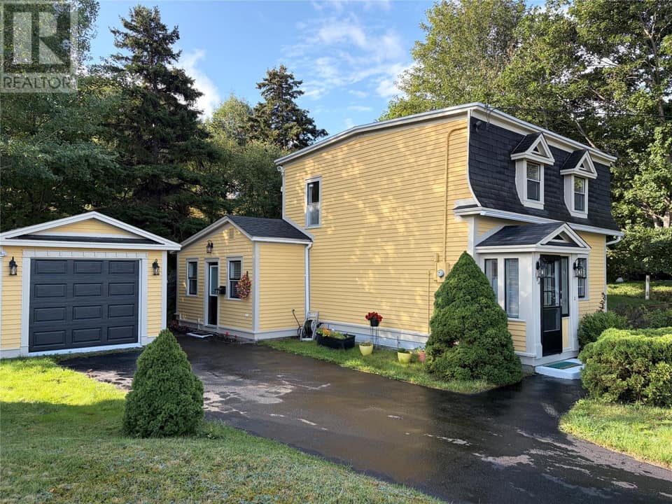 184 Forest Road, photo 2 of 27