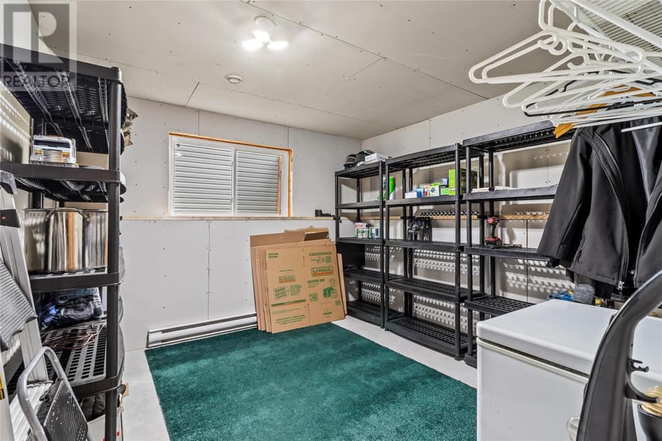 127 Hibbs Road, photo 18 of 38