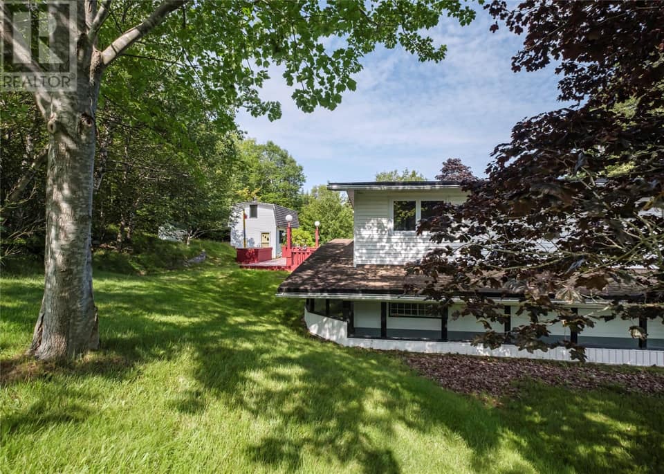 2141 Topsail Road, photo 10 of 49