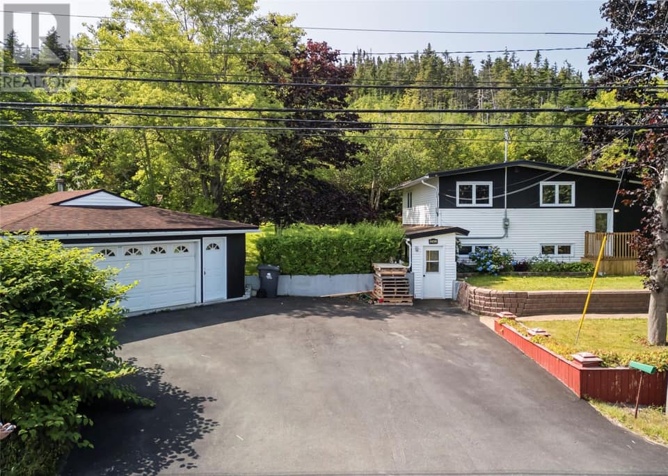 2141 Topsail Road, photo 5 of 49