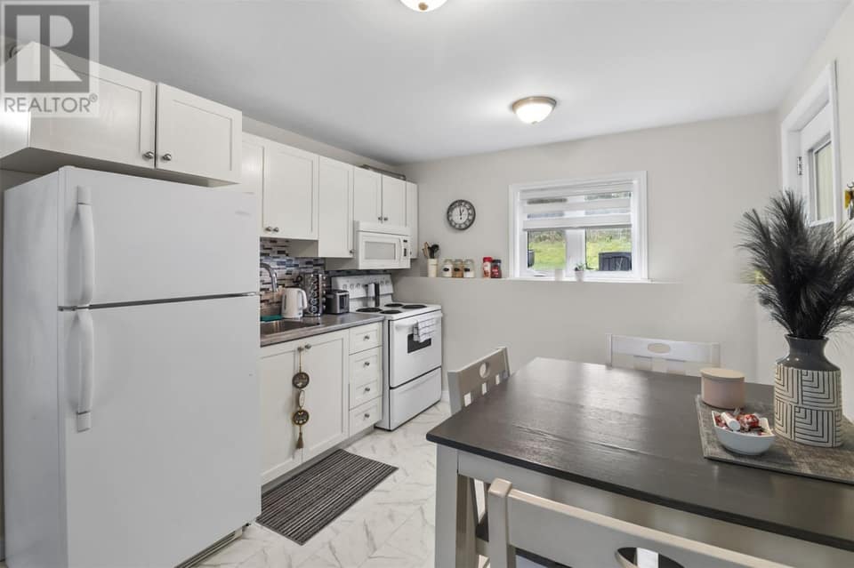 28 Cessna Street, photo 17 of 33