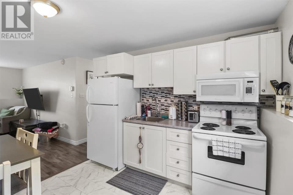28 Cessna Street, photo 18 of 33