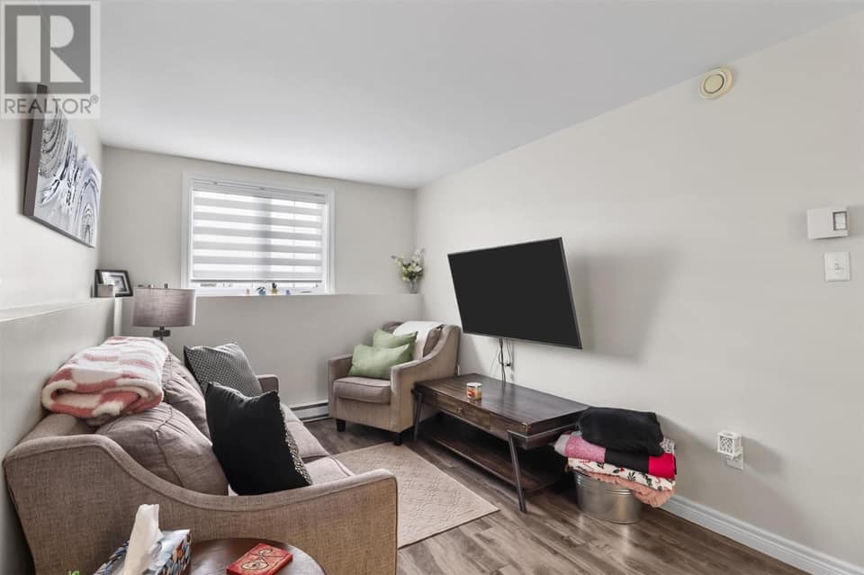 28 Cessna Street, photo 21 of 33