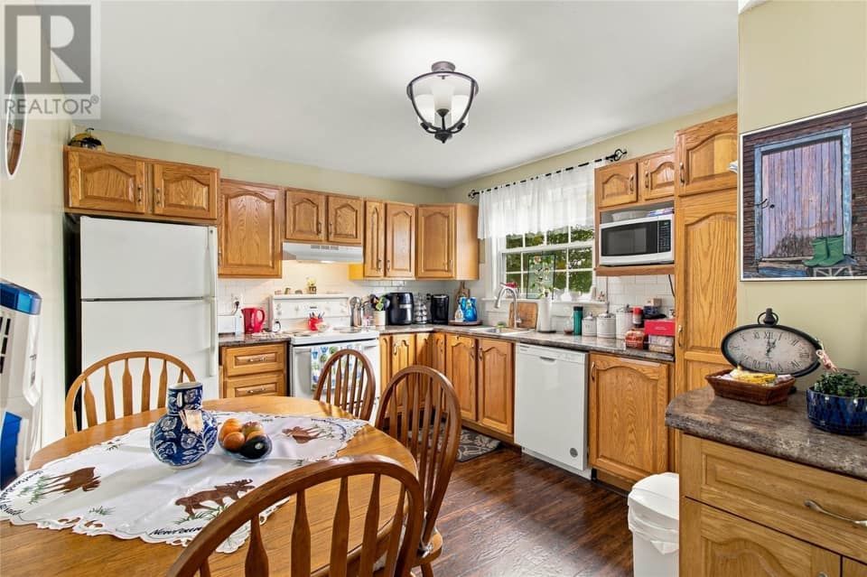 23A Chapman Crescent, photo 6 of 21