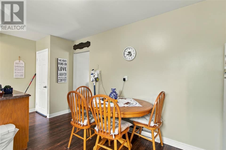 23A Chapman Crescent, photo 8 of 21