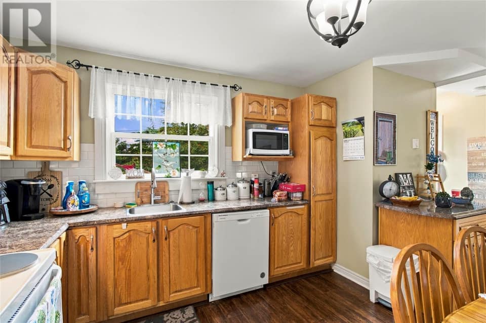 23A Chapman Crescent, photo 9 of 21