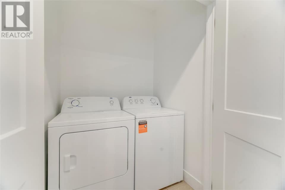 26 Tulip Ridge Boulevard, photo 13 of 15