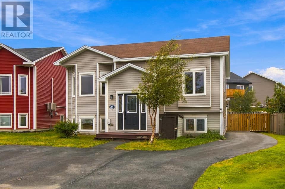 34 Maureen Crescent, photo 2 of 41