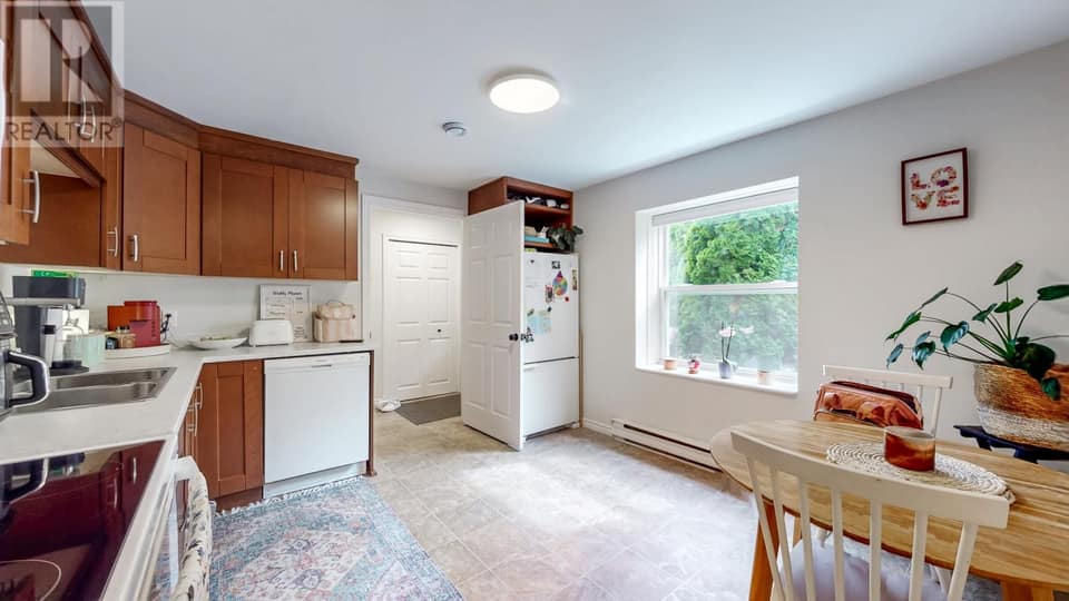 11 Amber Place, photo 32 of 50