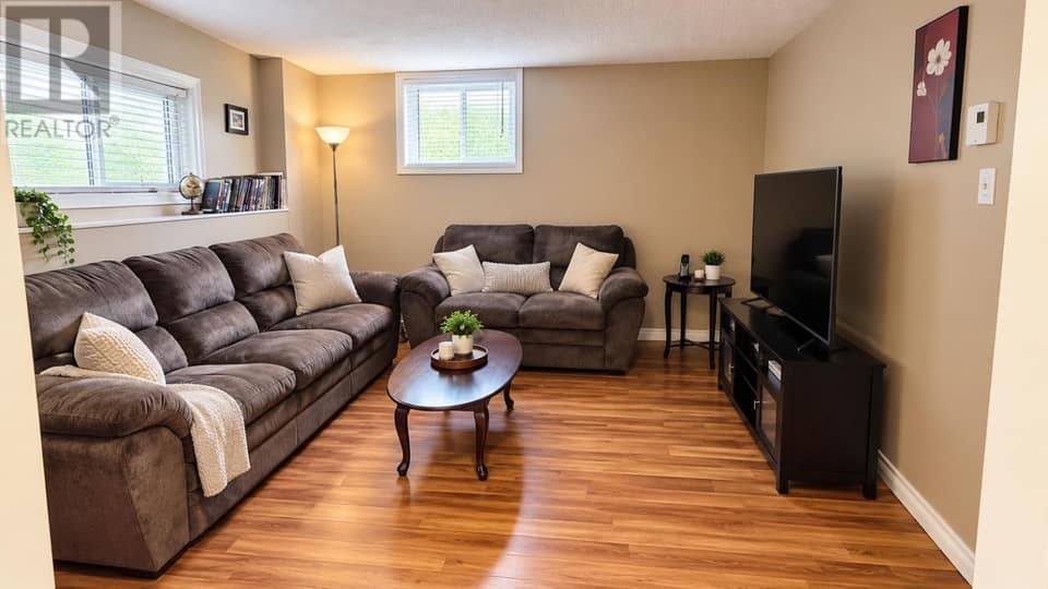 507 Newfoundland Drive, photo 19 of 23