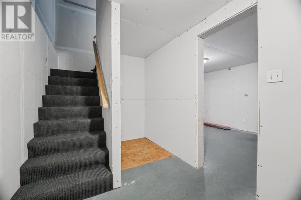 214 Farrell Drive, photo 11 of 17