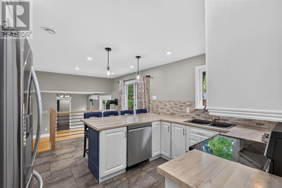 21 Eastmeadows Crescent, photo 16 of 46